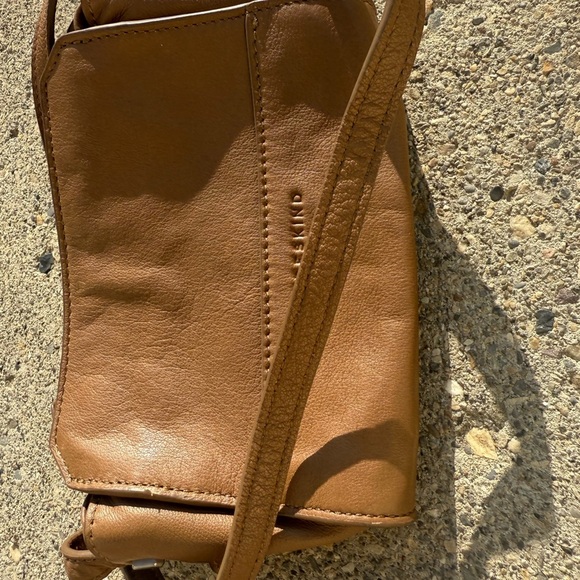 Liebeskind mini crossbody Mayne never used Camel Leather Crossbody Bag MINT cond - Picture 2 of 15